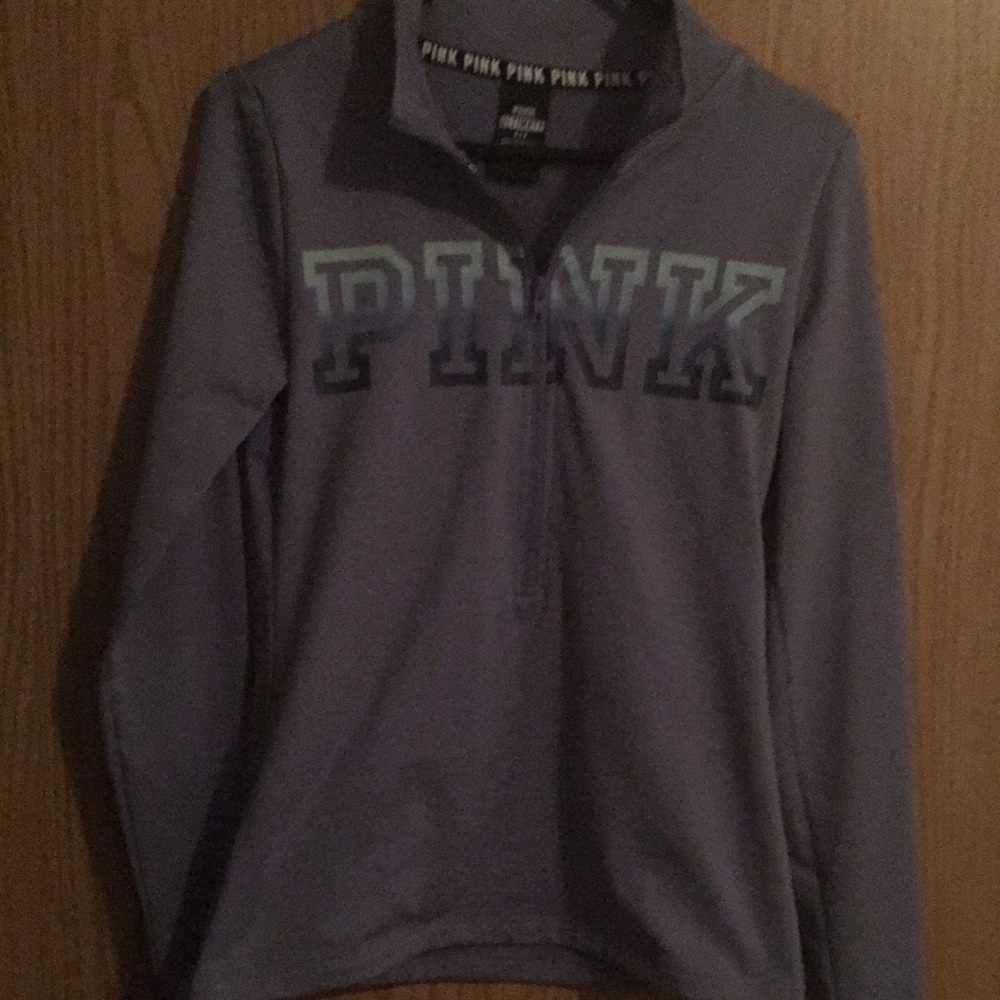 VS Pink Ultimate Pullover
